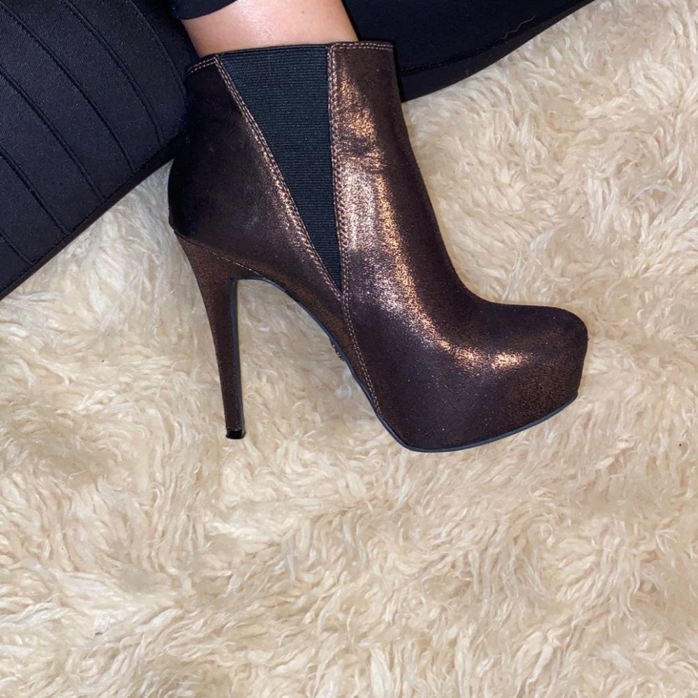 Rock & republic ankle Boots size 7.5